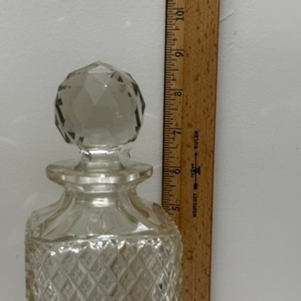 Vintage Cut Crystal Liquor Decanter Square Whiskey Bottle Faceted Stopper 8.5 - Picture 5 of 8